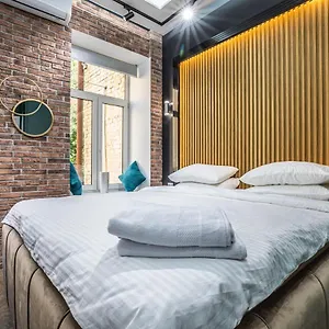 Апартаменты Luxury Urban Lofts Across Baseina 5а & Arena, Киев