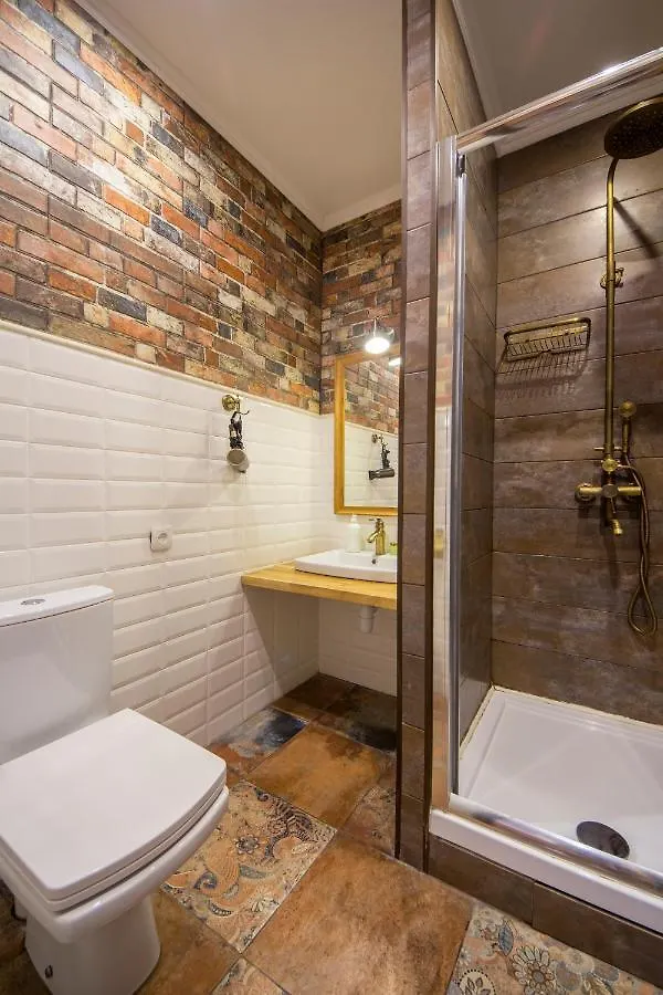 Loft Design Apartments On Desyatynnyi Ln, 7 キエフ